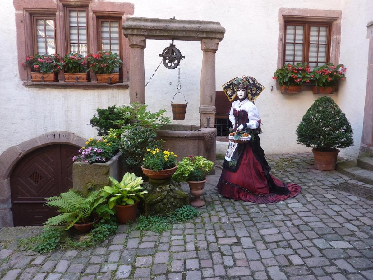 Adrihof A Riquewihr, Cour De L'Abbaye D'Autrey Bed and Breakfast Εξωτερικό φωτογραφία